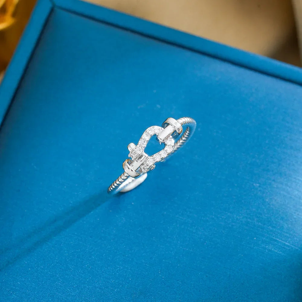 Bague minimaliste en acier inoxydable