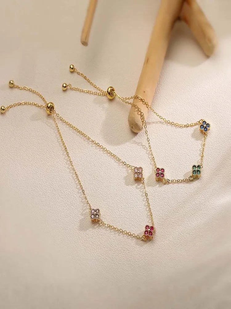 Bracelet doré avec zirconia ajustable