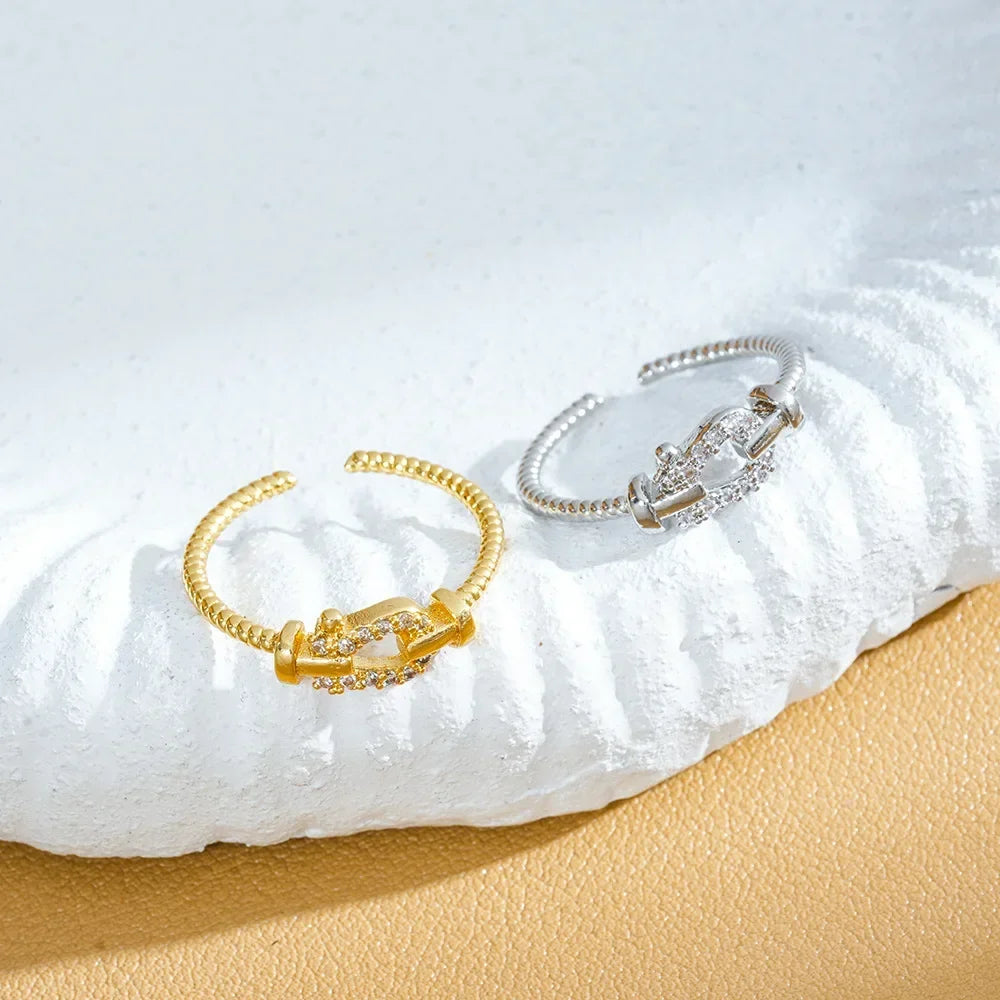 Bague minimaliste en acier inoxydable