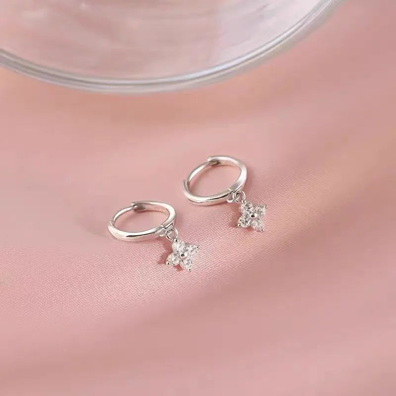 Collier Élégant en Acier Inoxydable 18k-Zircons Brillants & Design Minimaliste