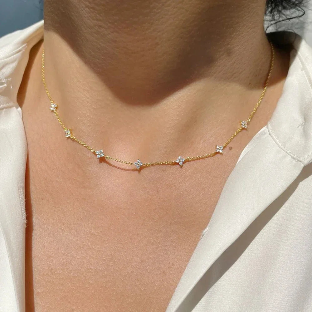 Collier Élégant en Acier Inoxydable 18k-Zircons Brillants & Design Minimaliste