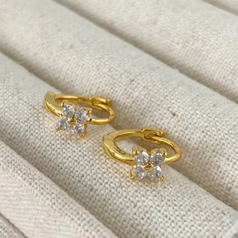 Collier Élégant en Acier Inoxydable 18k-Zircons Brillants & Design Minimaliste