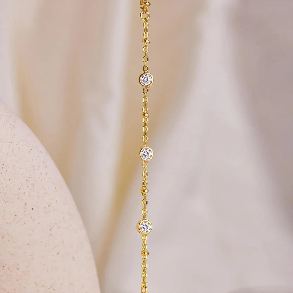 Bracelet de Main Plaqué Or - Chaîne Fine & Élégant